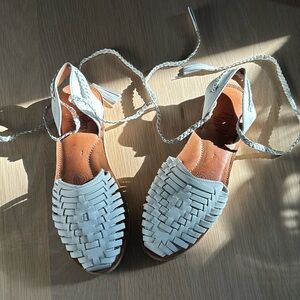 Espiritu White Woven Leather Sandals